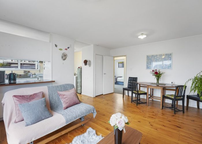  at 1/21 OAKLEIGH ST, Maungaraki, Lower Hutt