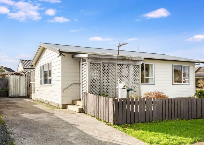  at 43 Cleat Street, Whitby, Porirua