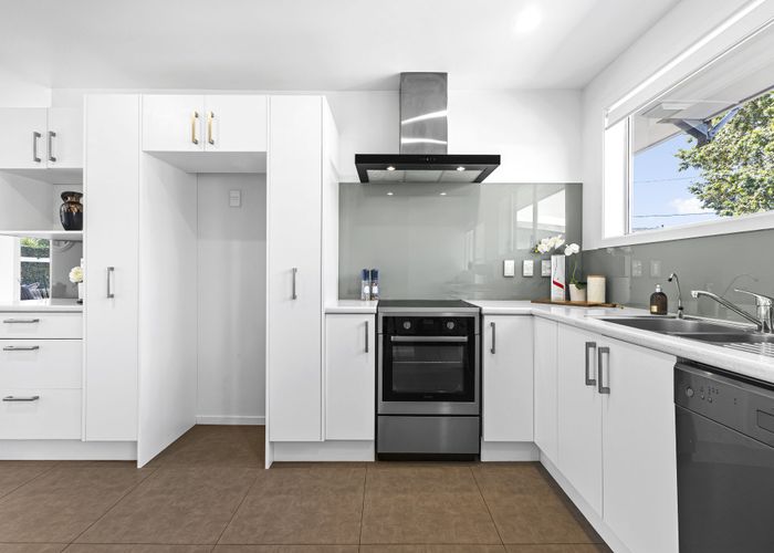  at 1/22 Seaforth Avenue, Mangere Bridge, Auckland