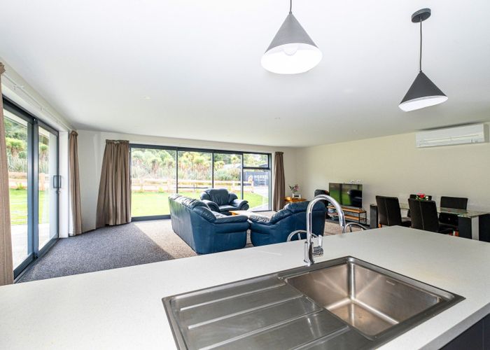  at 6 Hislop Street, Geraldine