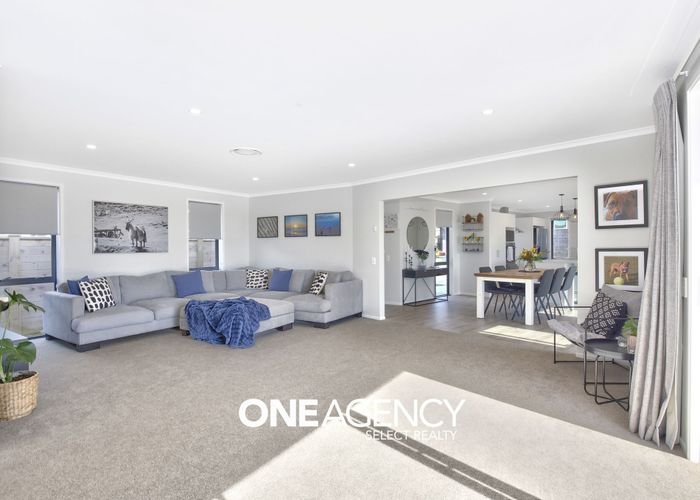  at 27 Topsail Way, Whitby, Porirua, Wellington