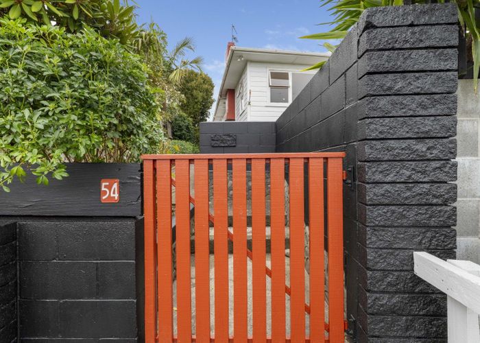  at 54 Waiwaka Terrace, Strandon, New Plymouth, Taranaki