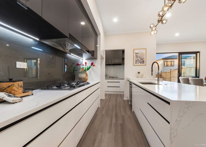  at 25 Hauhake Road, Flat Bush, Manukau City, Auckland