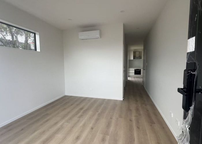  at 2/5  Calthorp Close, Favona, Manukau City, Auckland