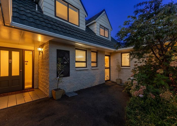  at 42 Awanui Drive, Waikanae, Waikanae