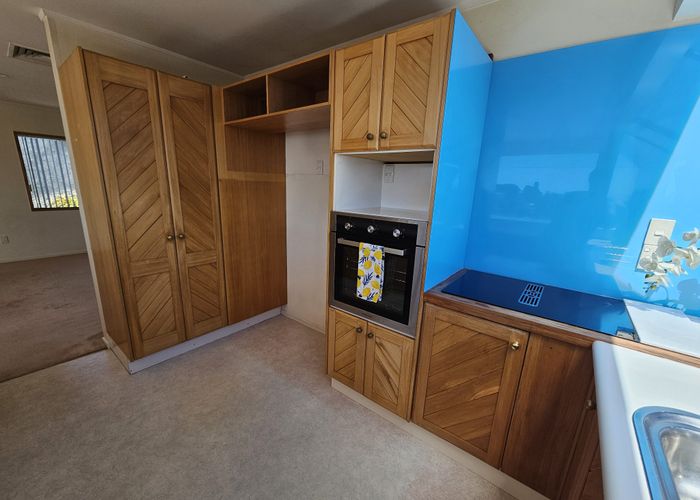  at 1/979 Beach Road INC water, Torbay, North Shore City, Auckland