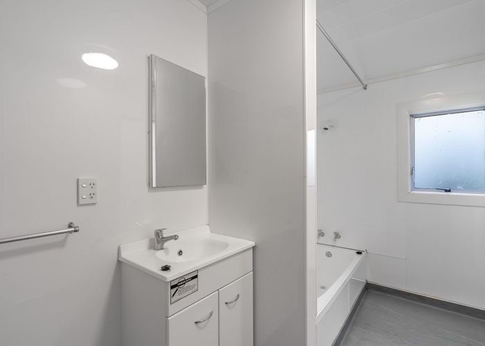  at 122 Lorn Street, Glengarry, Invercargill, Southland