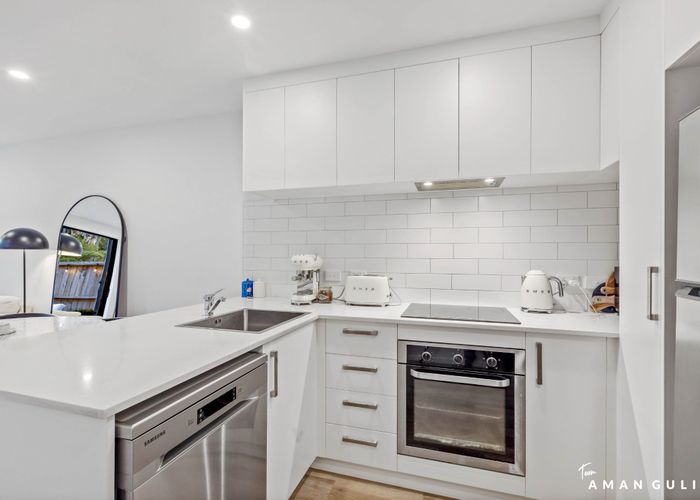  at 33 Tokai Place, Glen Eden, Waitakere City, Auckland