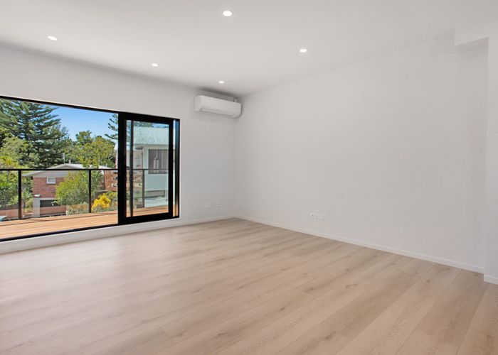  at 12D Angelo Avenue, Howick, Manukau City, Auckland
