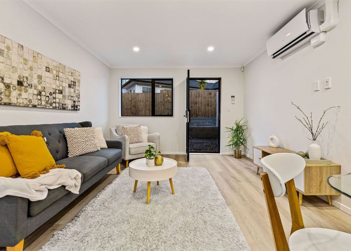  at 79C Granville Drive, Massey, Auckland