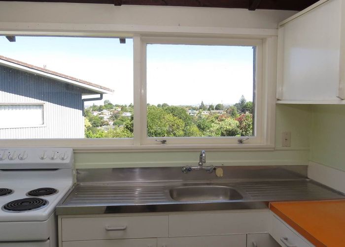  at 41 Girrahween Drive, Tōtara Vale, Auckland