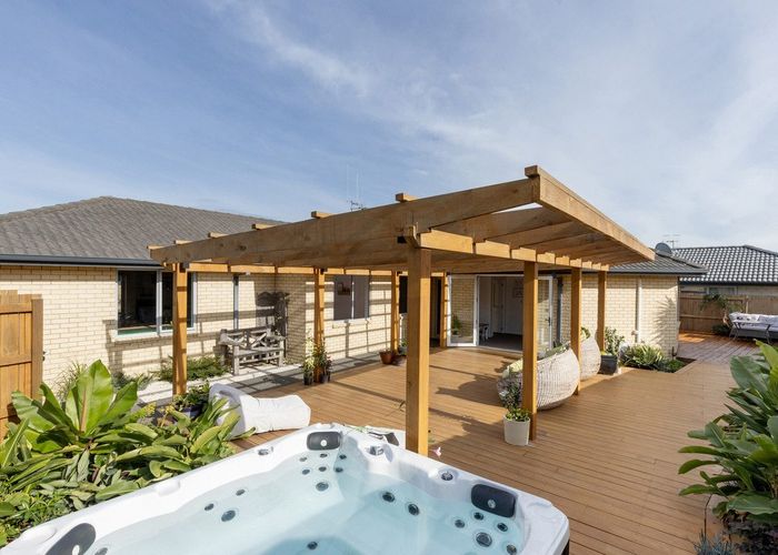  at 17 Golden Courie Close, Papamoa, Tauranga, Bay Of Plenty