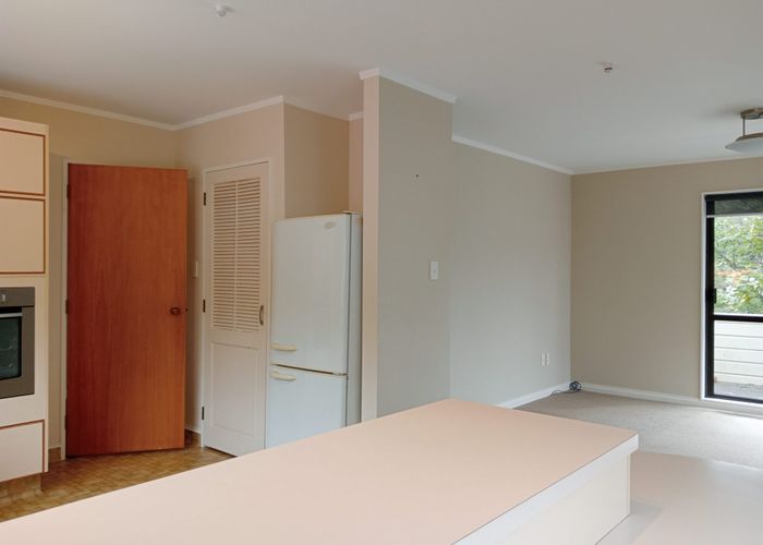  at 32B Sailmaker Close, Whitby, Porirua