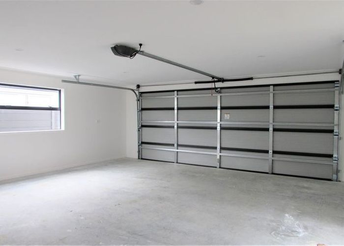  at 8 Whitten Way, Wallaceville, Upper Hutt