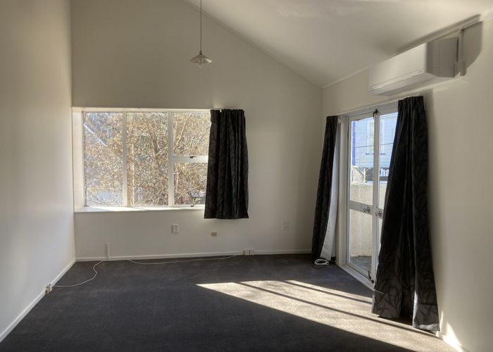  at 1/4 Harrison Street, Brooklyn, Wellington, Wellington