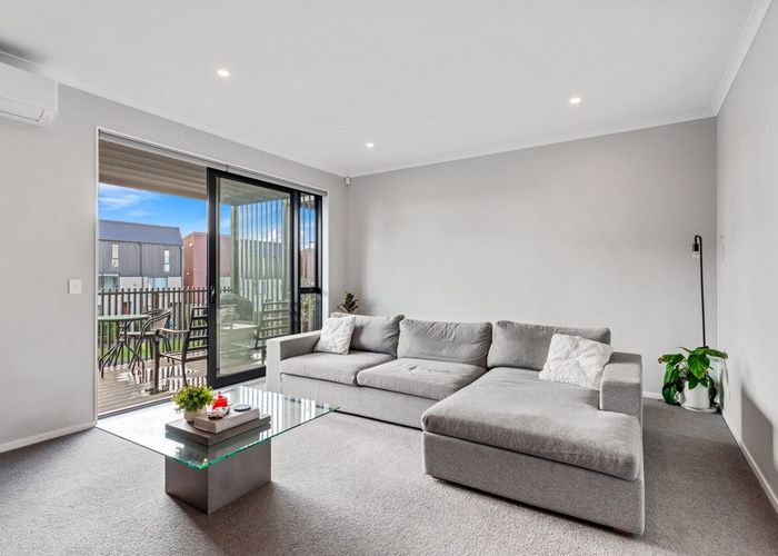  at 6/4 Matimati Place, Hobsonville, Waitakere City, Auckland