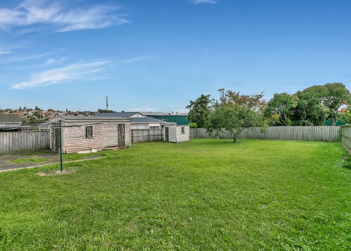  at 97 Hillsborough Road, Hillsborough, Auckland