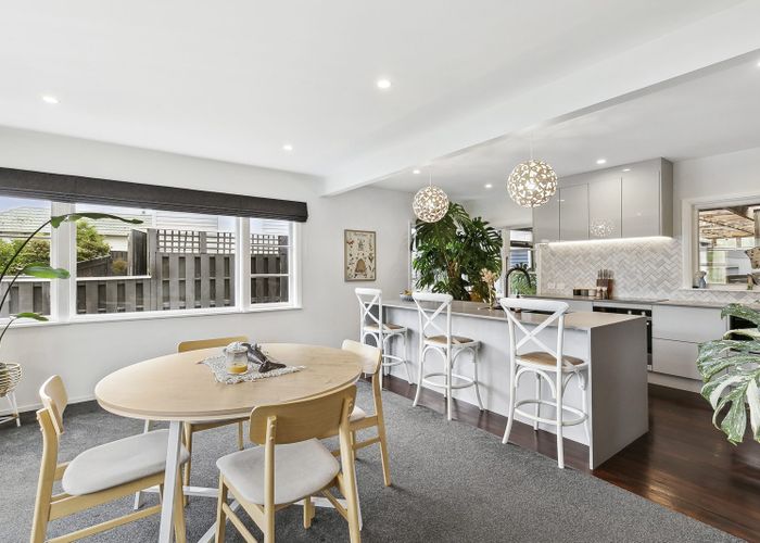  at 27 Lyndfield Lane, Newlands, Wellington