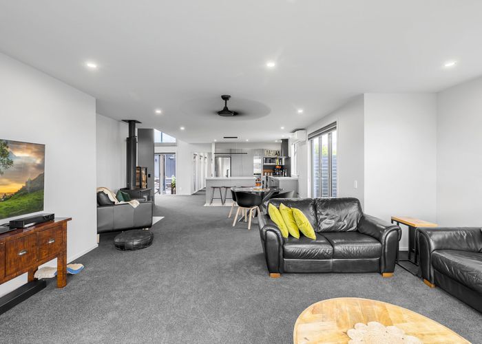  at 204 Acacia Bay Road, Acacia Bay, Taupo, Waikato