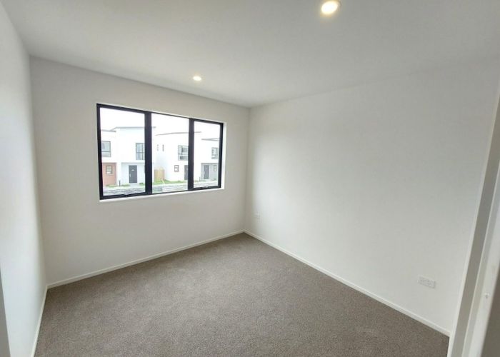  at 16 Aumarire Lane, Favona, Manukau City, Auckland