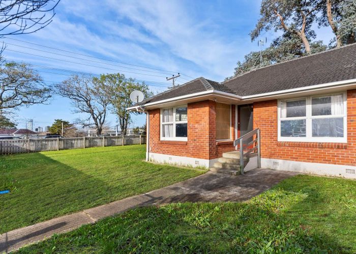  at 1/149 Shakespeare Road, Milford, North Shore City, Auckland