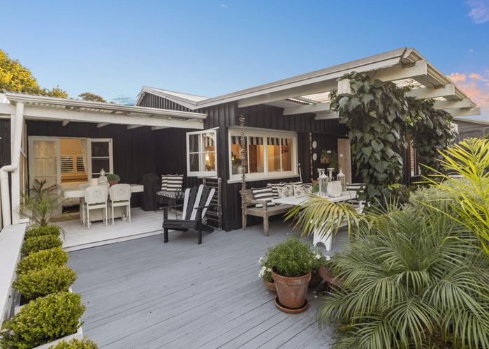  at 31 Alison Road, Surfdale, Waiheke Island