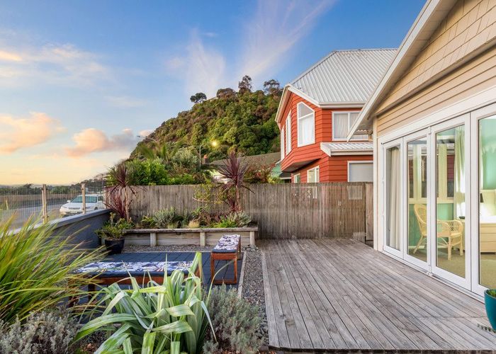  at 7 Marine Parade, Eastbourne, Lower Hutt, Wellington