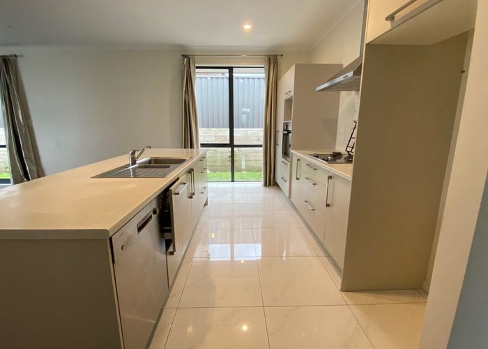  at 8 Beggs Lane, Pyes Pa, Tauranga, Bay Of Plenty