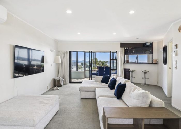  at 1/64 Island Bay Rd, Beach Haven, North Shore City, Auckland