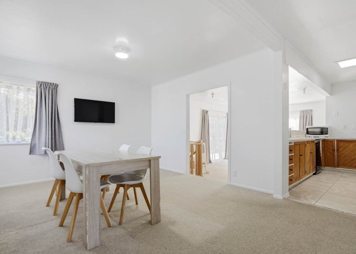  at 3 Halberg Street, Glenfield, North Shore City, Auckland