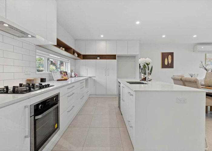  at 32 Brookview Drive, Flat Bush, Manukau City, Auckland