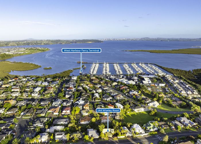  at 144 Wiseley Road, West Harbour, Waitakere City, Auckland