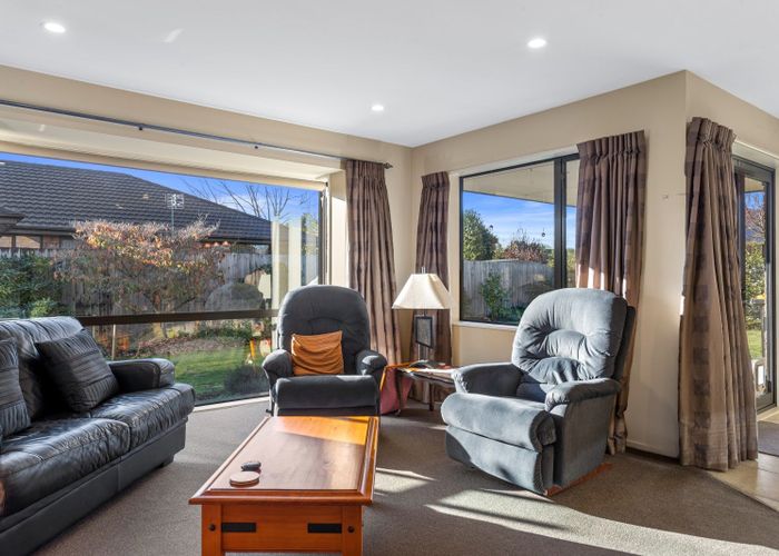 Free property data for 62 Oakwood Drive, Rangiora, Rangiora homes.co.nz