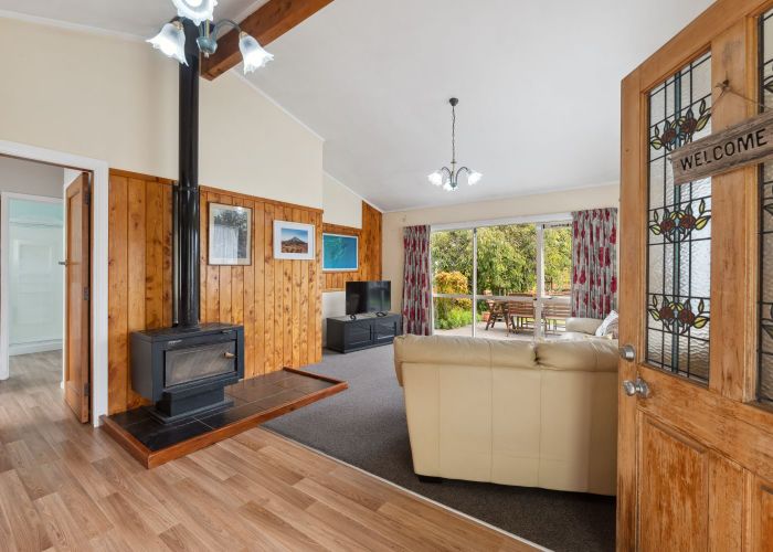  at 7 Watters Row, Glen Avon, New Plymouth