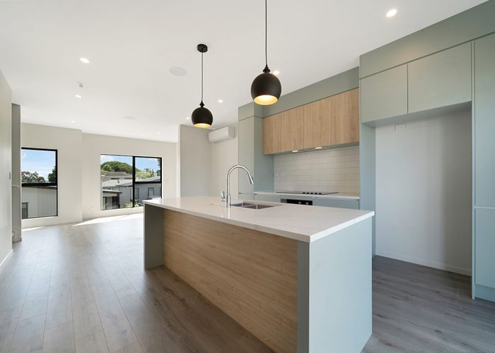  at 3/105 Hobsonville Road, West Harbour, Auckland