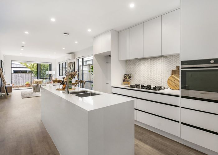  at 42 Lusitano Drive, Karaka, Franklin, Auckland