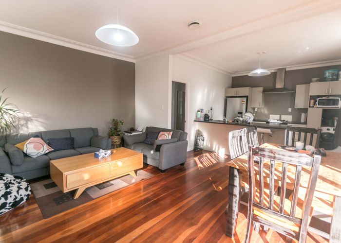  at 3 Pleasant Road, Glen Eden, Auckland