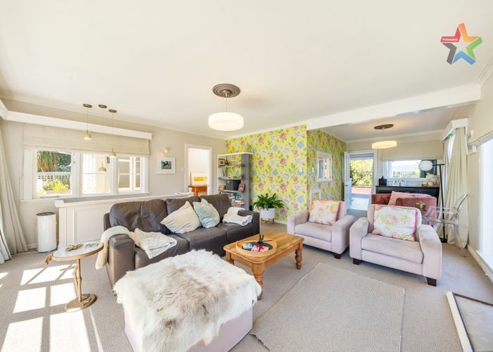  at 30 Korokoro Road, Korokoro, Lower Hutt, Wellington