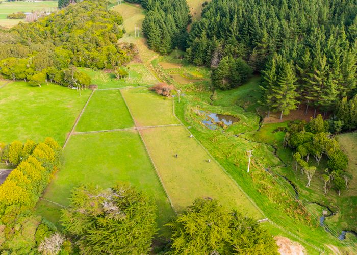 Free property data for 196 Valley Road, Paraparaumu homes.co.nz