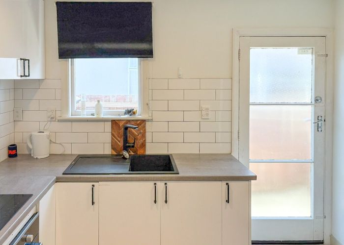  at 8 Packe Street, Edgeware, Christchurch City, Canterbury