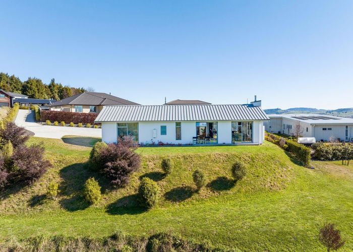  at 47 Botanical Heights Drive, Waipahihi, Taupo