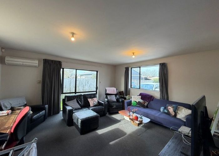  at 2/25 Owens Terrace, Upper Riccarton, Christchurch City, Canterbury