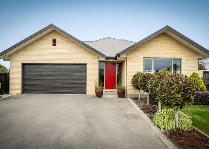  at 96 Willowview Drive, Redwood, Christchurch