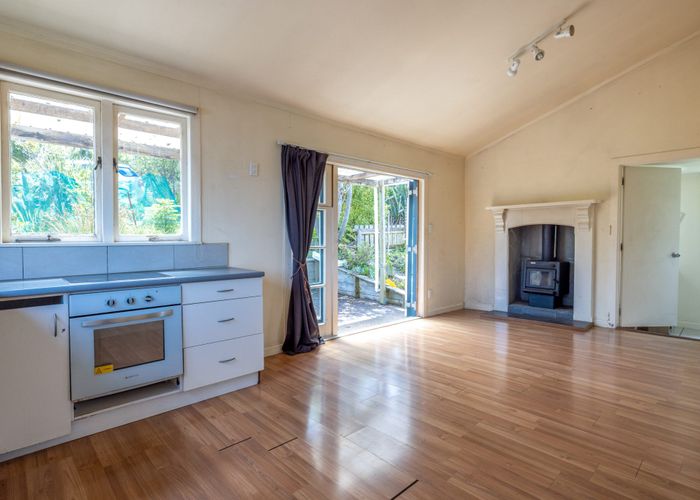  at 8 Wellington Road, Surfdale, Waiheke Island