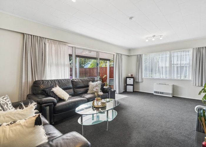  at 15 Trelawney Road, Wainuiomata, Lower Hutt
