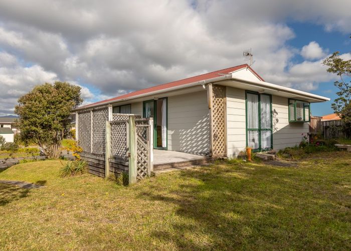  at 31 Rutherford Drive, Waikanae Beach, Waikanae