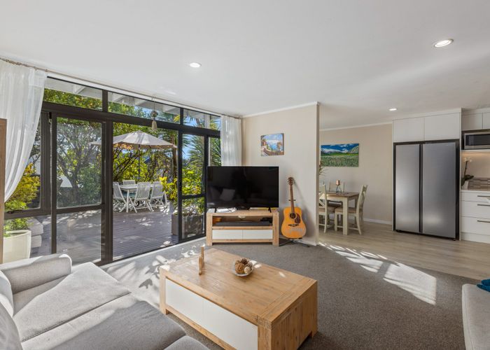  at 1/61 Birkdale Road, Birkdale, Auckland