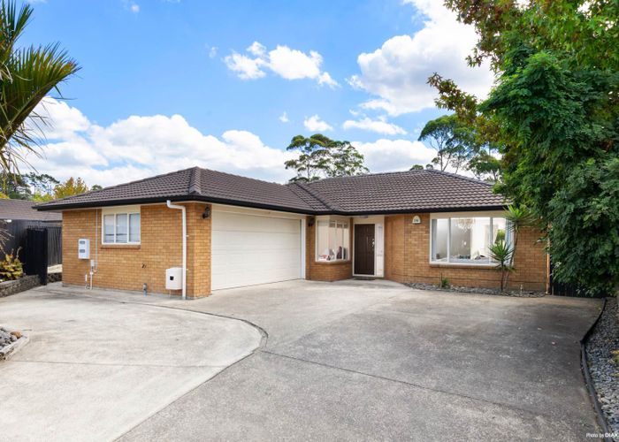  at 21 Elkstone Place, Henderson, Auckland