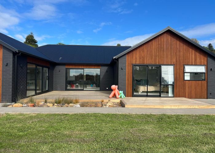 at 52 Masons Road, East Tamaki Heights, Manukau City, Auckland