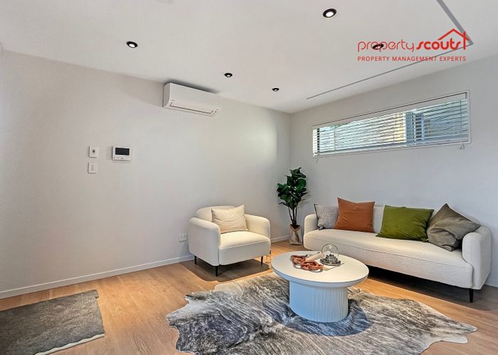  at 2/12 Manuwai Road, Torbay, North Shore City, Auckland